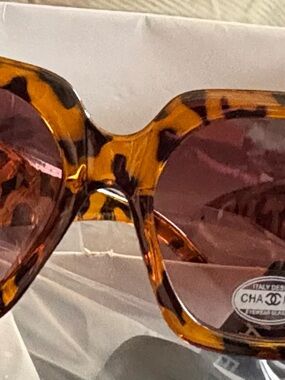 Tortoiseshell Sunglasses with Brown Lenses -  Inspired